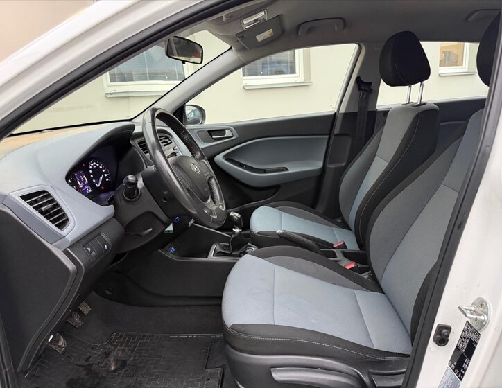 Hyundai i20 Hatchback 1,2 l 55 kw