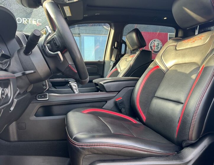 Dodge RAM 1500 Pick-up 6,2 l 523 kw