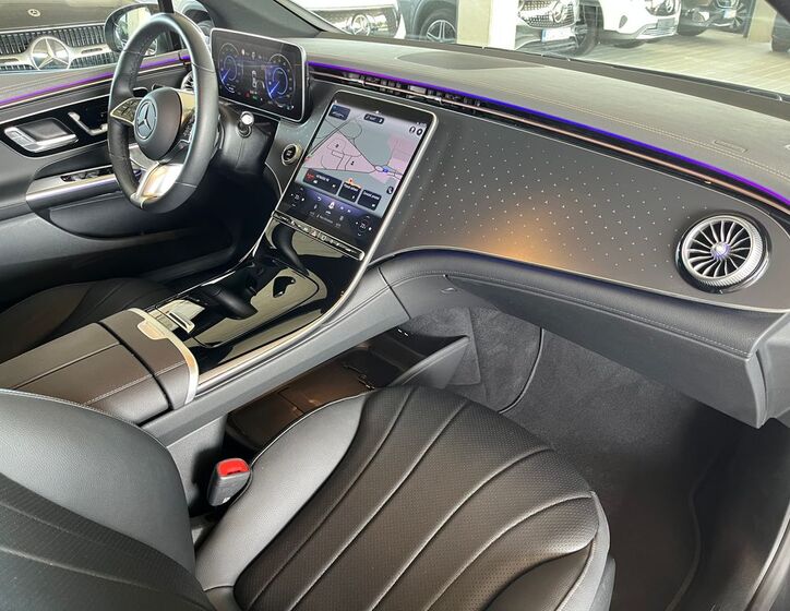 Mercedes-Benz EQE 18