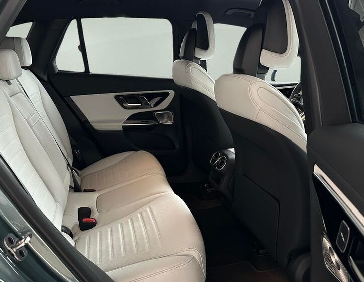 Mercedes-Benz Ostatní 12