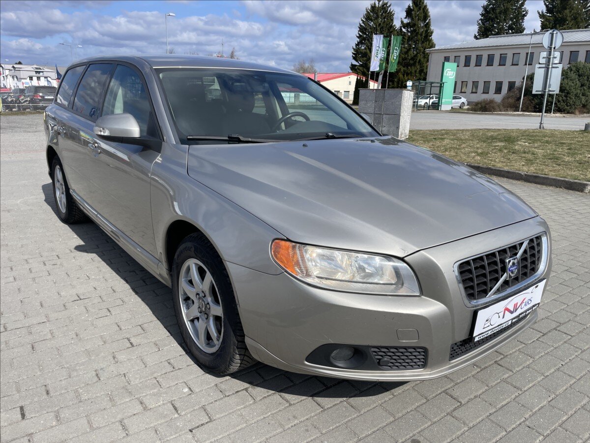 Volvo V70 Kombi 2,0 l 100 kw