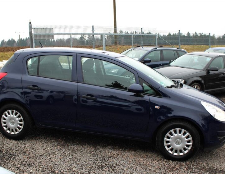 Opel Corsa Hatchback 998,0 44 kw