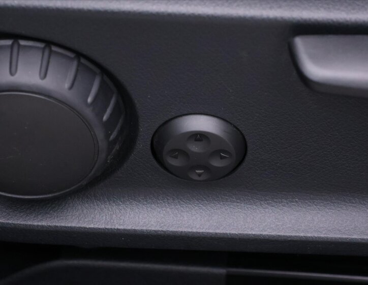 Mercedes-Benz EQA 19