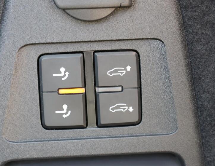 Volkswagen Touareg 11