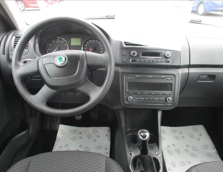 Škoda Fabia 16