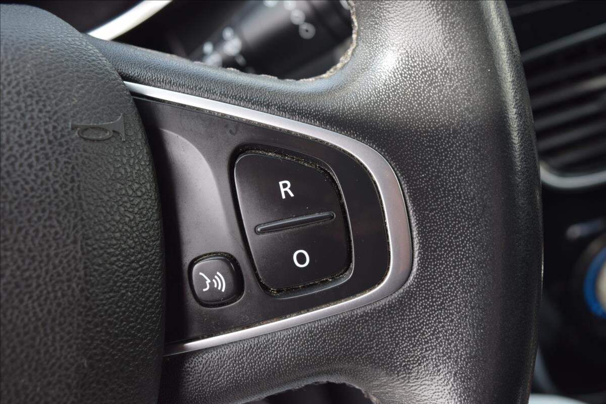 Renault Clio Hatchback 1,1 l 54 kw