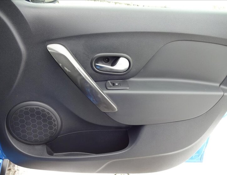 Dacia Sandero Hatchback 898,0 66 kw