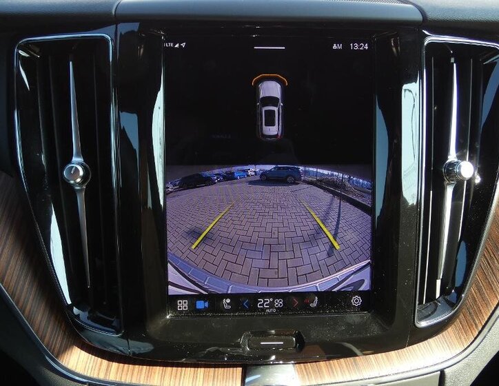 Volvo XC60 SUV / Terénní 2,0 l 145 kw