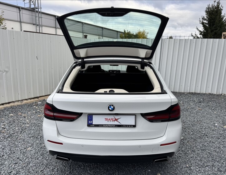 BMW Řada 5 12