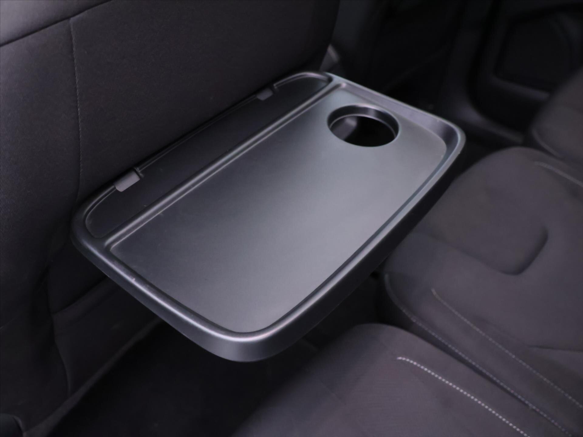 Ford S-MAX MPV 2,0 l 132 kw