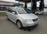 Volkswagen Touran Kombi 1,6 l 75 kw