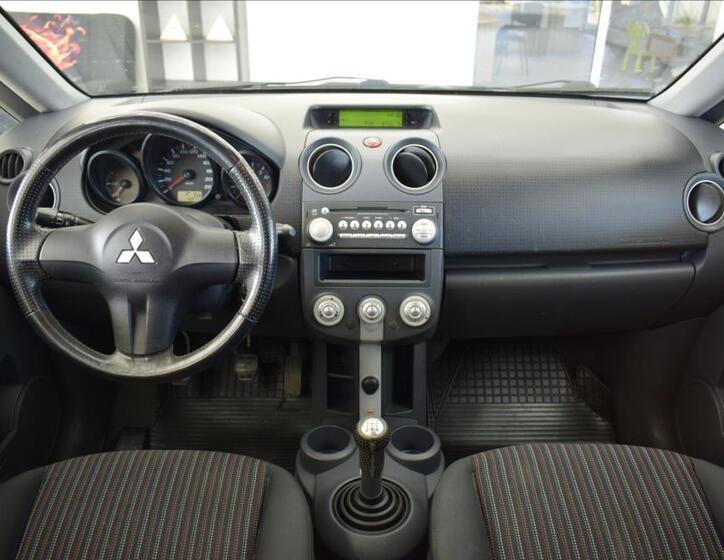 Mitsubishi Colt 15