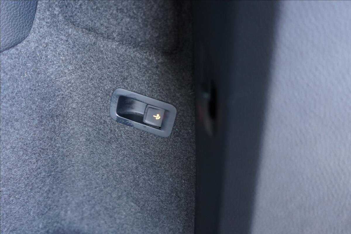 Škoda Karoq SUV / Terénní 2,0 l 110 kw