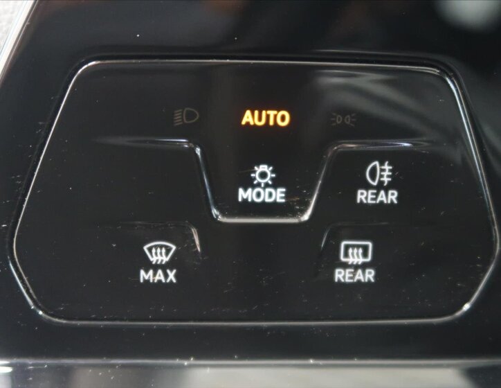 Volkswagen Golf Kombi 1,5 l 96 kw