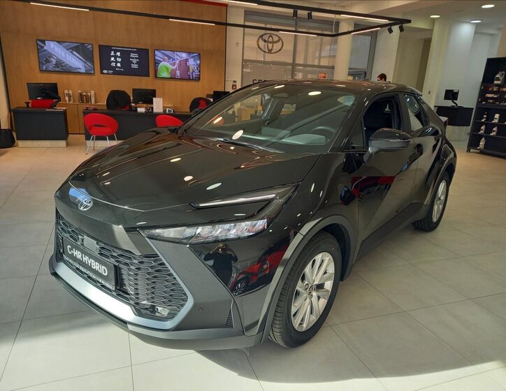 Toyota C-HR SUV / Terénní 1,8 l 103 kw