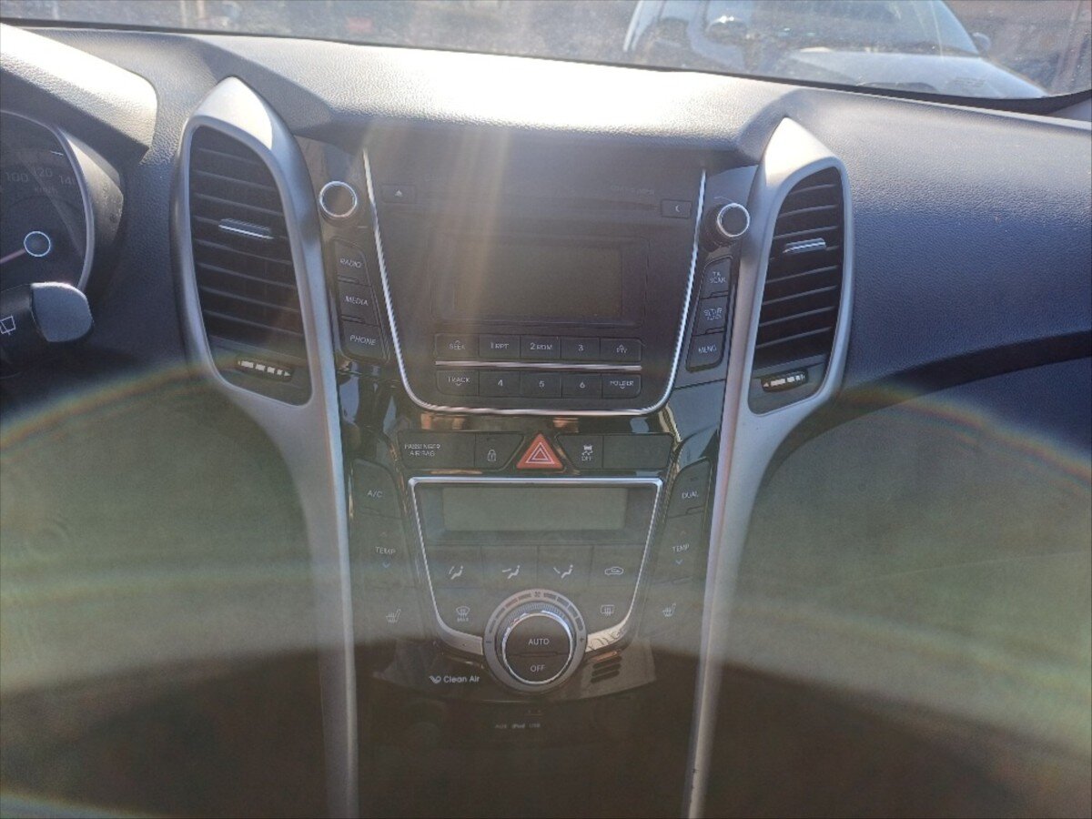 Hyundai i30 Kombi 1,6 l 81 kw