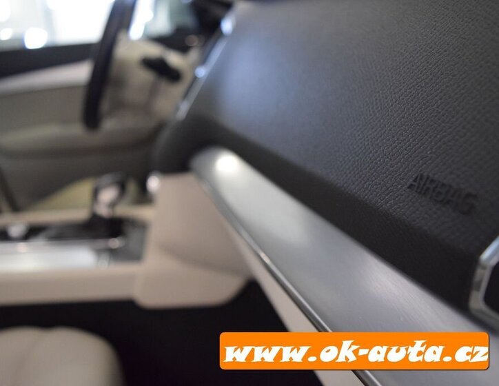 Volvo XC90 SUV 2,0 l 0