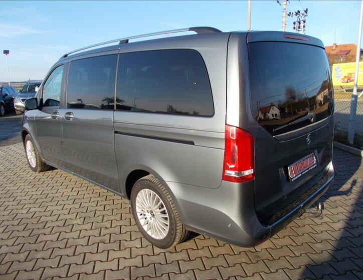 Mercedes-Benz Třídy V MPV 2,1 l 140 kw