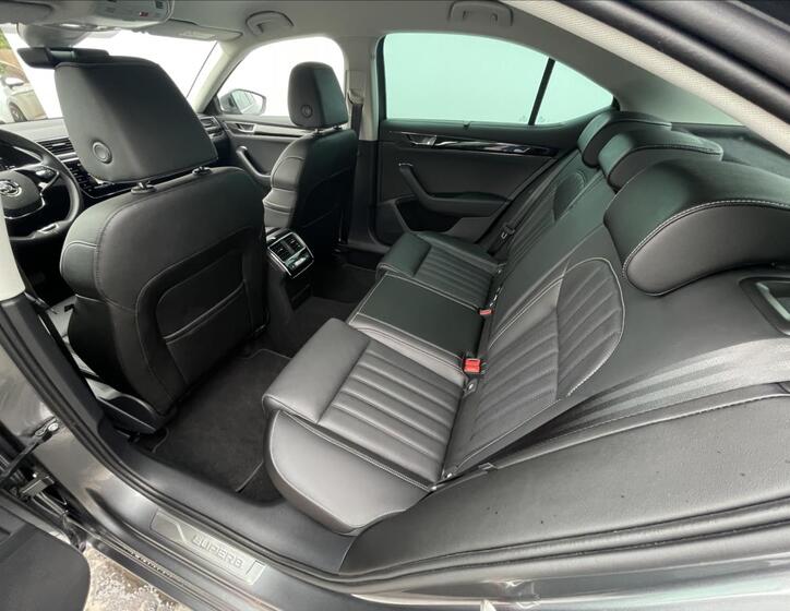 Škoda Superb 18