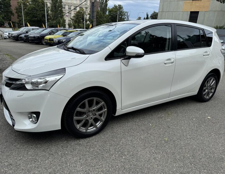 Toyota Verso MPV 2,0 l 91 kw