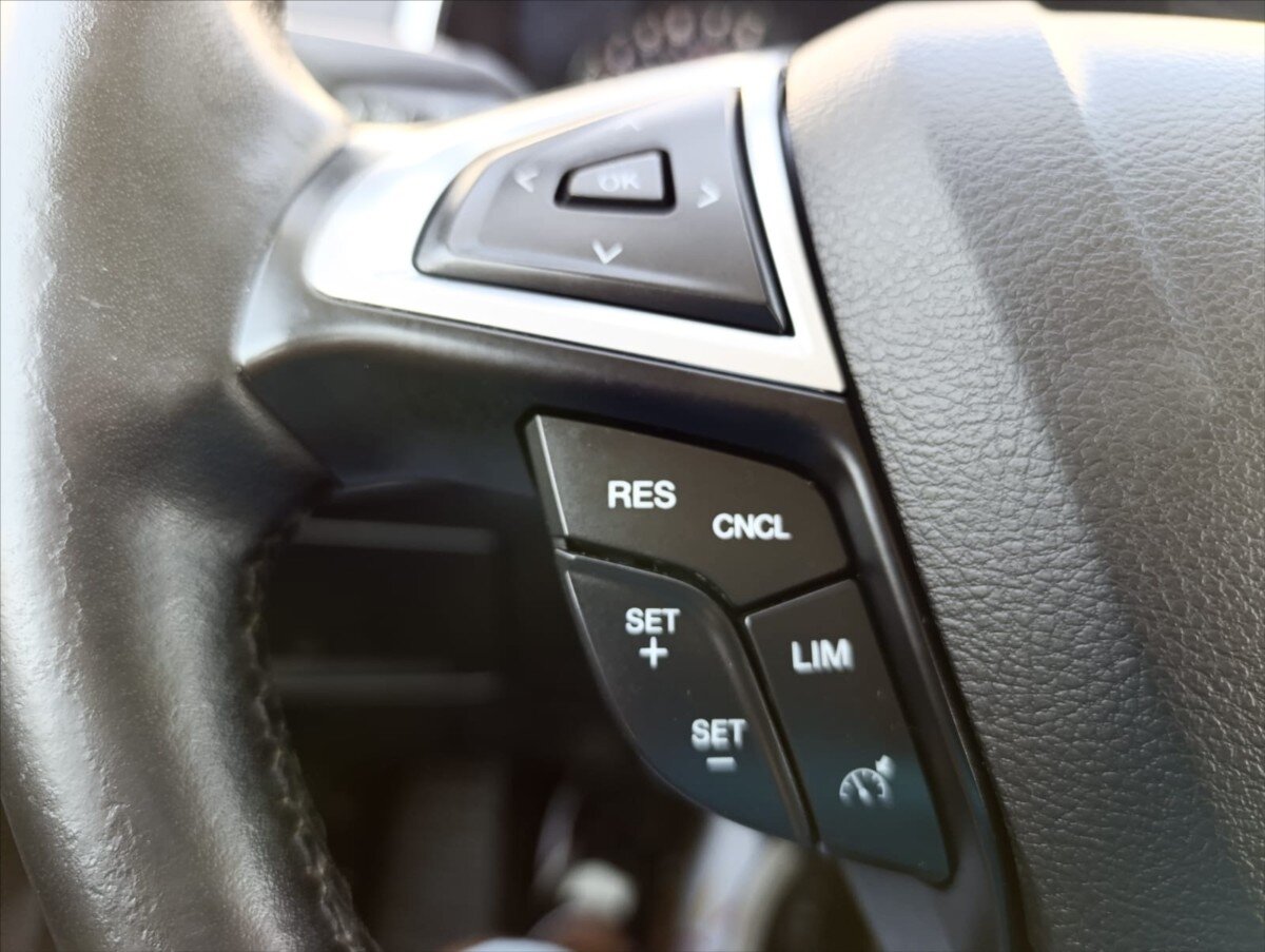 Ford S-MAX MPV 1,5 l 121 kw