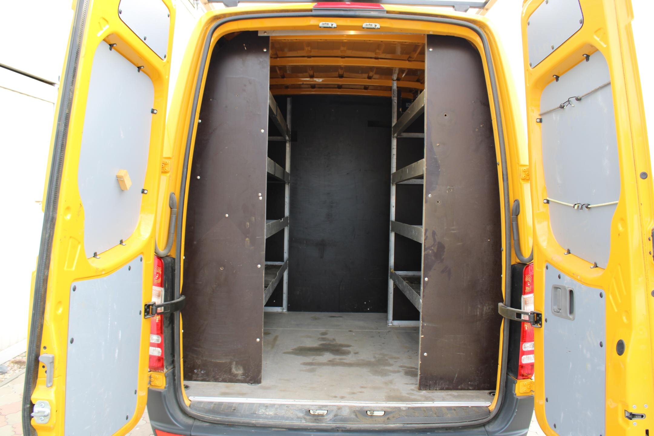 Mercedes-Benz Sprinter Užitková 2,1 l 120 kw