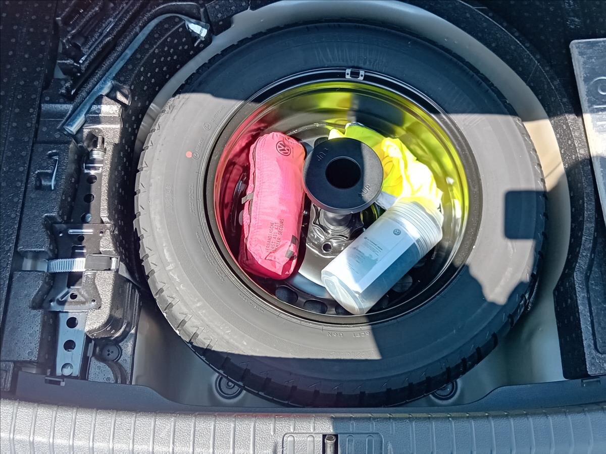 Volkswagen Passat Sedan / Limuzína 1,5 l 110 kw