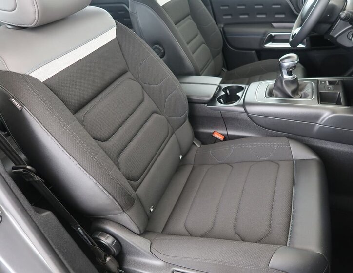 Citroën C5 Aircross SUV / Terénní 1,2 l 96 kw