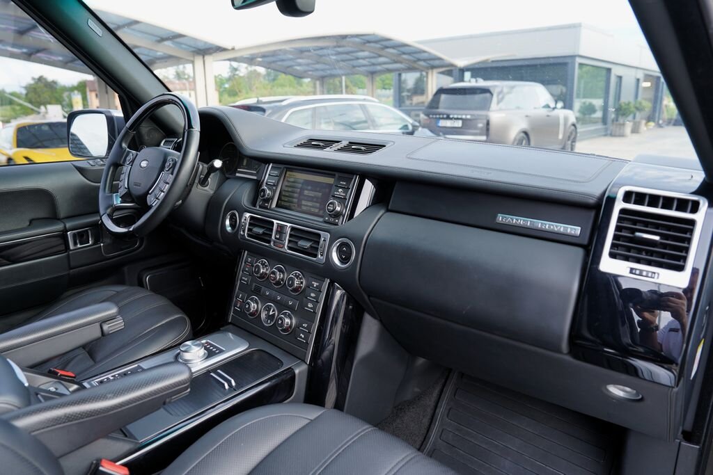 Land Rover Range Rover SUV / Terénní 4,4 l 230 kw