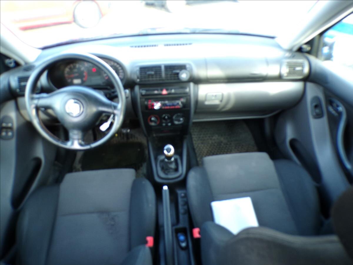 Seat Leon Hatchback 1,4 l 55 kw