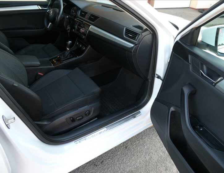 Škoda Superb Kombi 2,0 l 110 kw