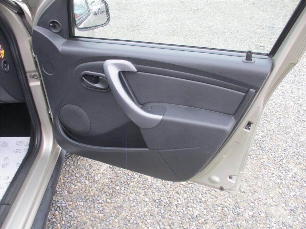 Dacia Duster SUV 1,6 l 77 kw