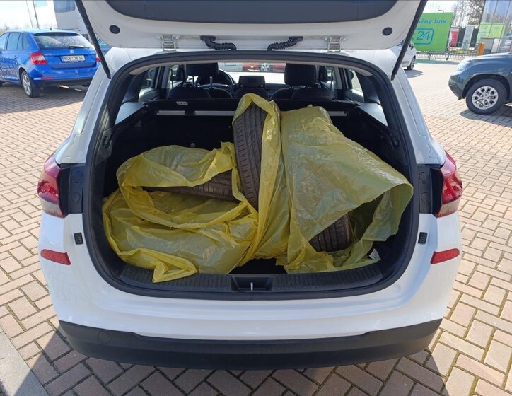 Hyundai i30 Kombi 1,4 l 73 kw