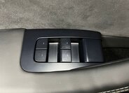 Tesla Model 3 Sedan 0,0 341 kw