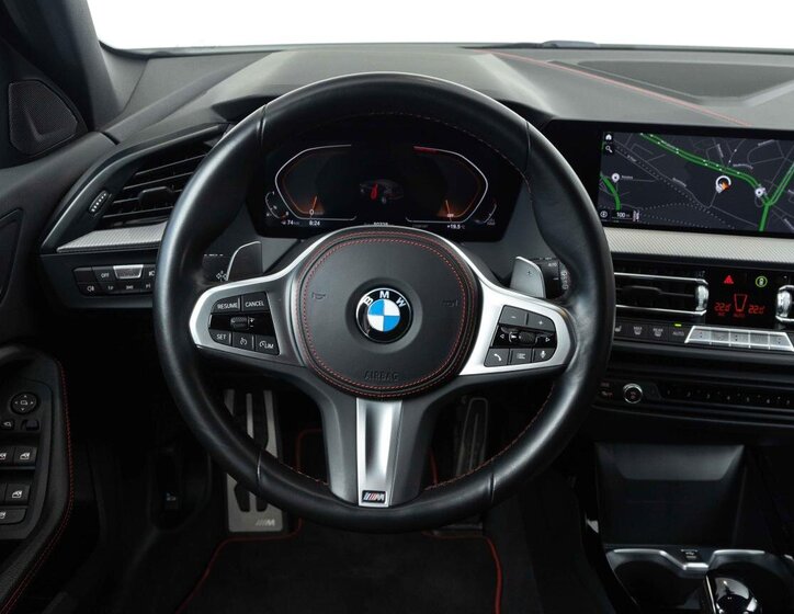 BMW Řada 1 Hatchback 2,0 l 195 kw