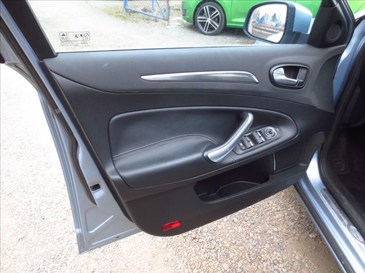 Ford Mondeo Liftback 2,5 l 162 kw