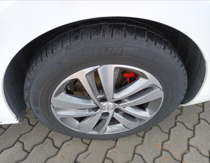 Peugeot Traveller 27