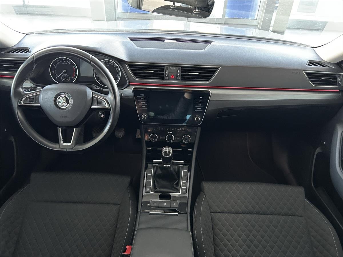 Škoda Superb Sedan / Limuzína 1,4 l 110 kw