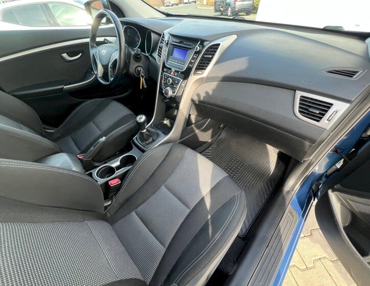 Hyundai i30 Hatchback 1,6 l 81 kw