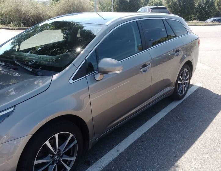 Toyota Avensis Kombi 0,0 91 kw