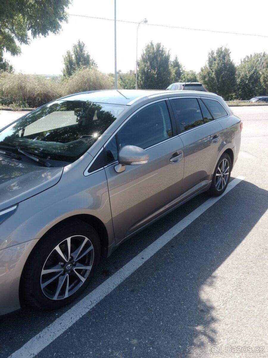 Toyota Avensis Kombi 0,0 91 kw