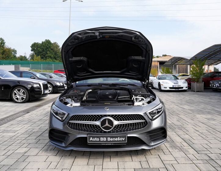 Mercedes-Benz CLS 9
