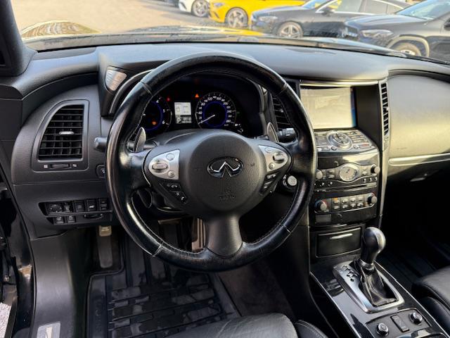 Infiniti FX30