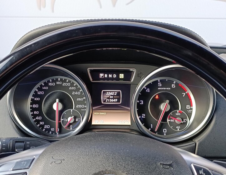 Mercedes-Benz Třídy G SUV / Terénní 5,5 l 400 kw