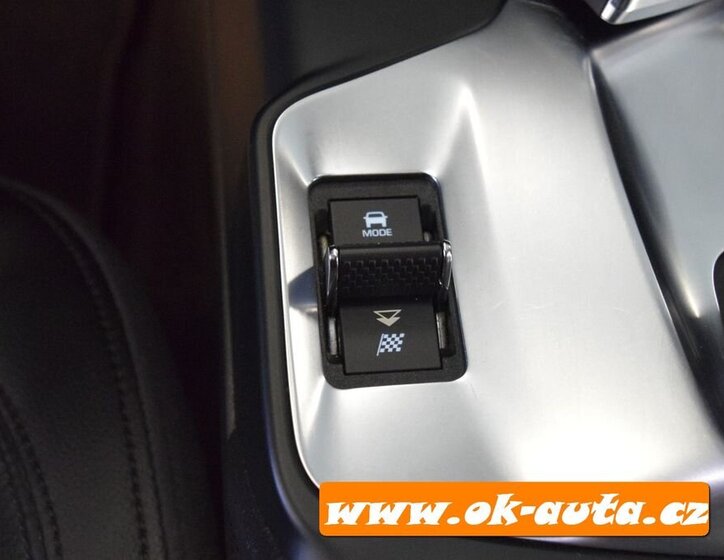 Jaguar F-Pace SUV 2,0 l 110 kw