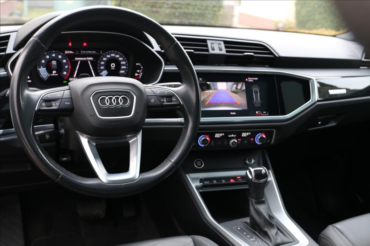 Audi Q3 SUV 2,3 l 137 kw