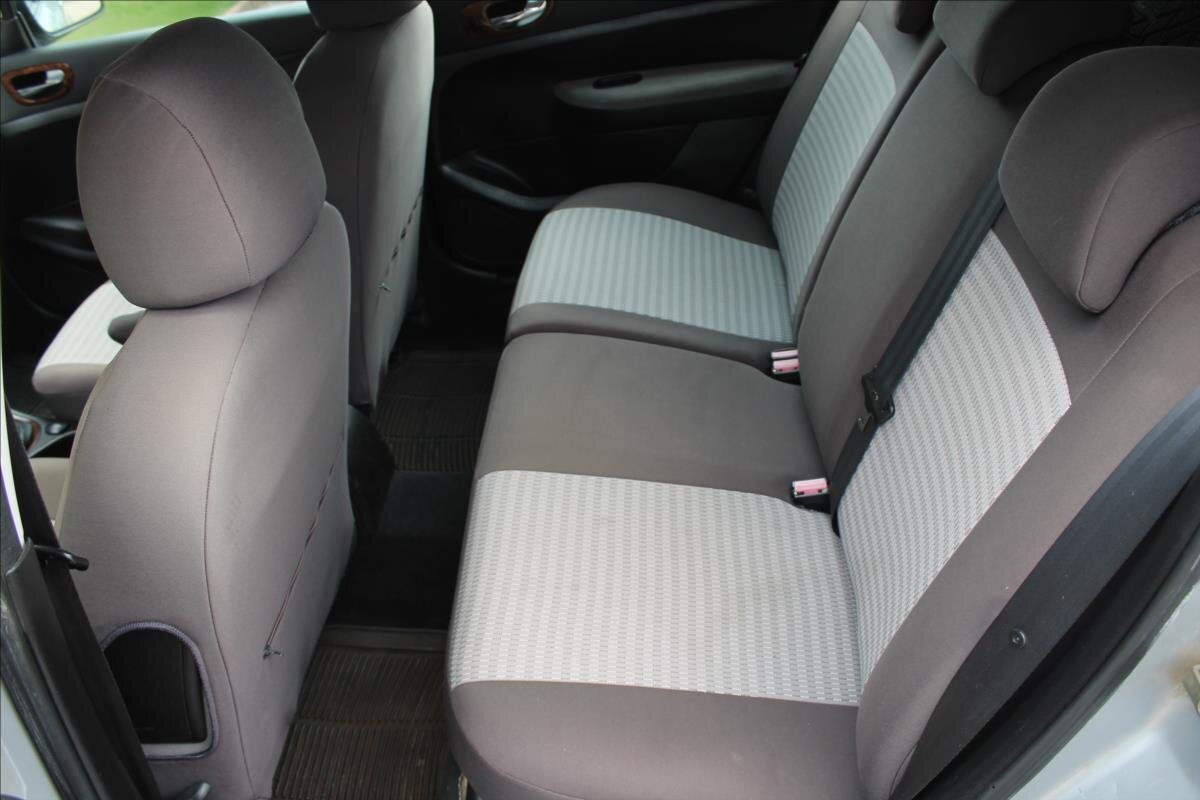 Peugeot 307 Hatchback 1,6 l 80 kw