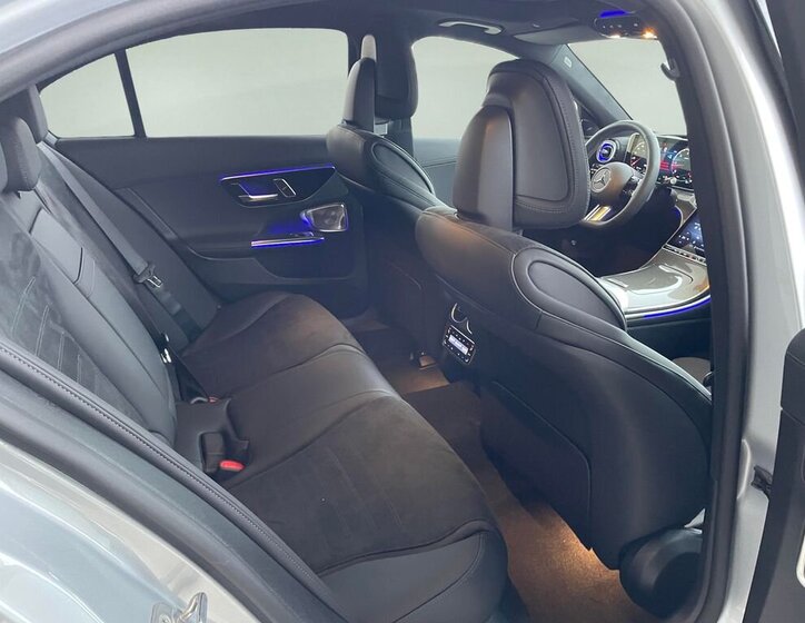 Mercedes-Benz Třídy C Sedan 2,0 l 145 kw