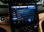 Jeep Grand Cherokee 38