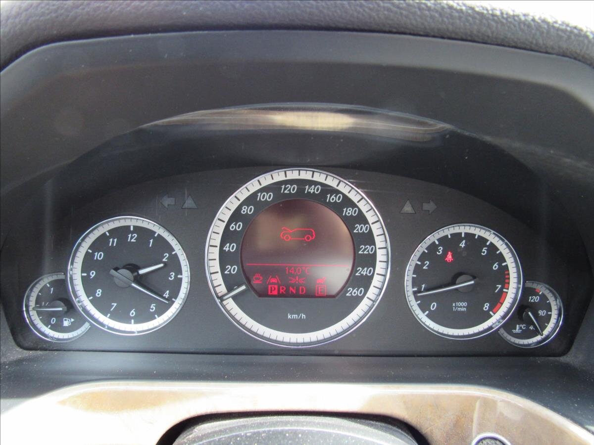 Mercedes-Benz Třídy E Kombi 1,8 l 135 kw